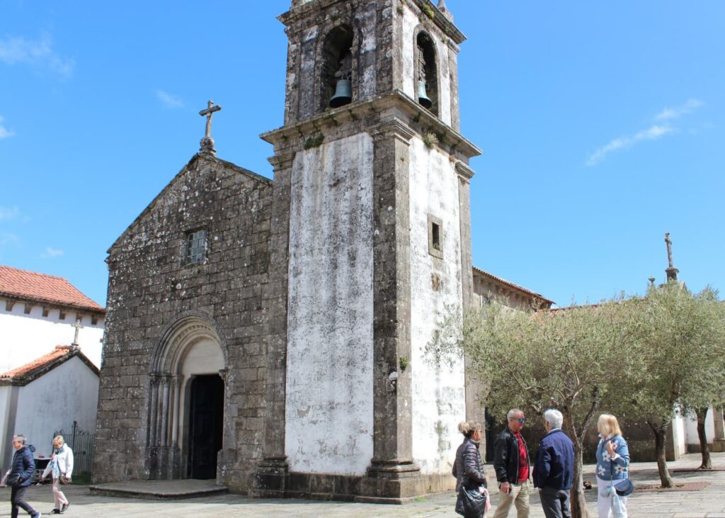 Iglesia Santa Maria Dos Ajos, Tui Valença, España